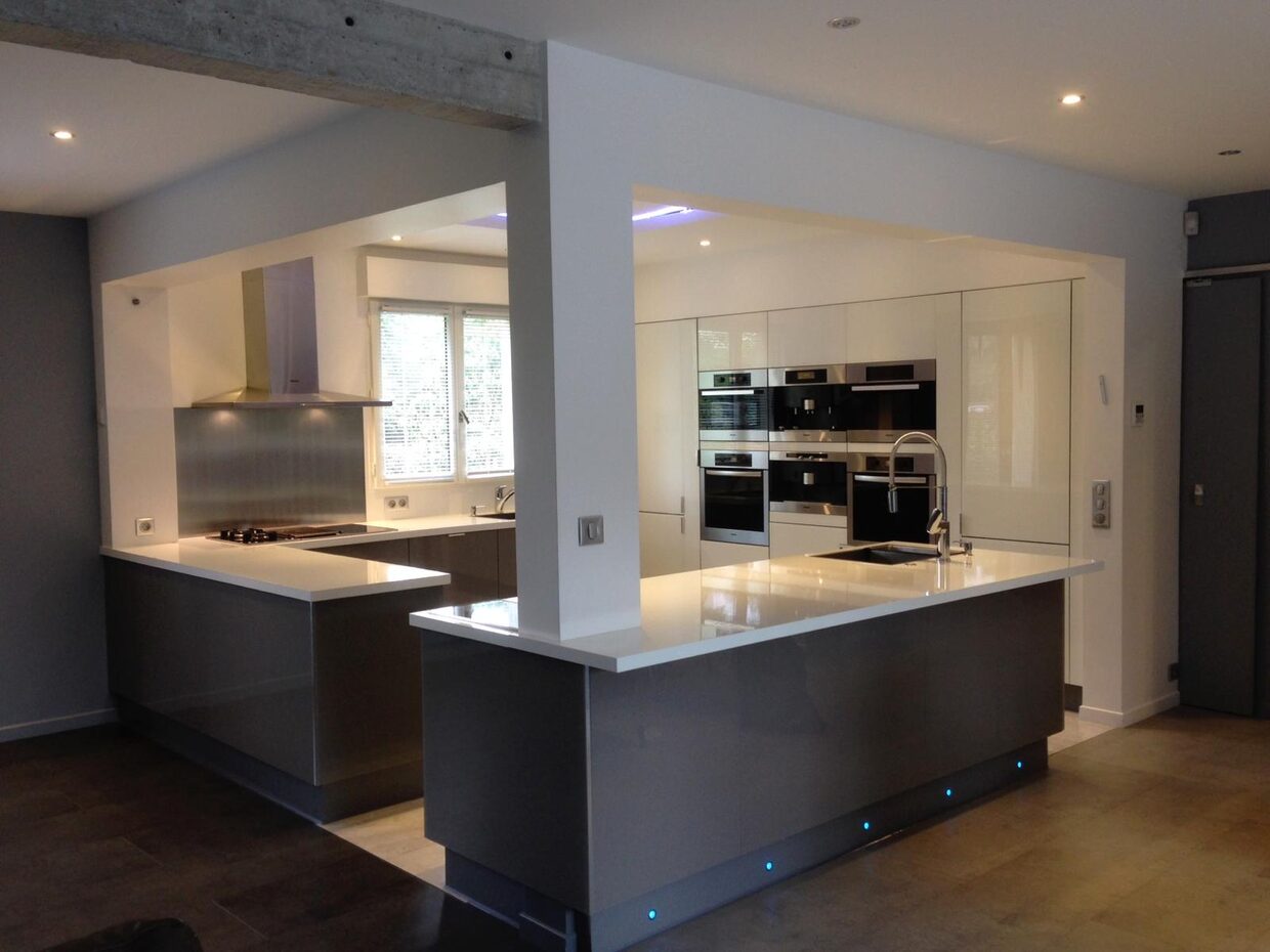 Cuisine ouverte — réalisation VBS Bâtiment